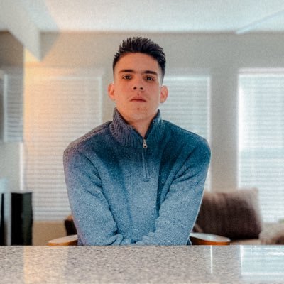 osdanymaury_'s profile picture. A light, a shadow, and everything that fits in between.