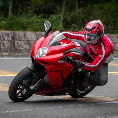 いつまで輝けるか死ぬまで挑戦中😁 アカウント消さないでください笑笑 新型刀⚔️とmvアグスタf3 rossoとSRと楽しむぜ〜刀250納車