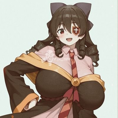 Ein überaus verliebter Redakteur, der für seine Frauen Arue und Yunyun lebt, am #MiercolesDeYunyun mit Bier feiert und ein Auge auf seine Lieblingsfrauen hat
