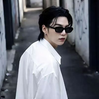 신화에 대해 얘기하지 마, 내 역할 ⋱모델은 BTS 입니다
🖤🎧☁ᵃʳᵐʸ☁︎ᵇᵗˢ☁︎