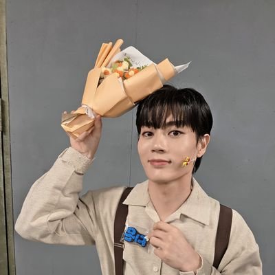 본진:이승현배우님🤟 김지온배우님🐰
애배🍊:최석진 배우님🐱 반튤🐱🦦 박상혁 배우님🐶 외 다수 배우님들💭(feat.불가에 미친자
fan account 연뮤덕 계정