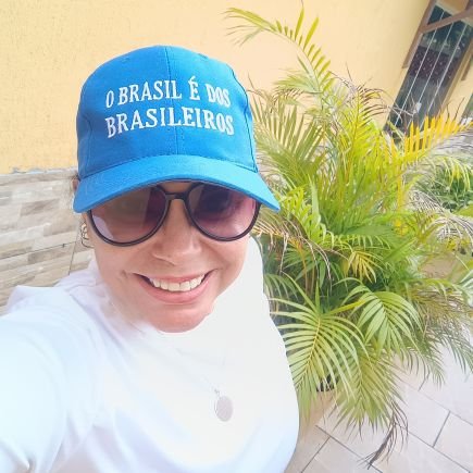 Adriana#democracia✊🏽 Profile