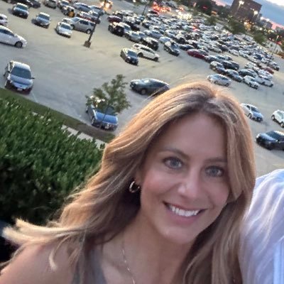 bettina9700's profile picture. 