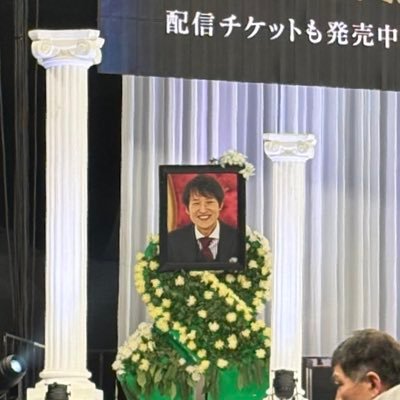 VzRiof's profile picture. お笑いとテレビ  大学生なんでお手柔らかにお願いします