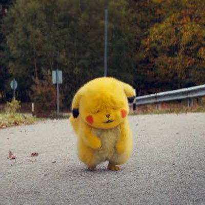 yabeeezo's profile picture. カードと飯テロ たまに絵