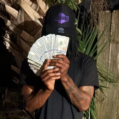 kiespaid's profile picture. 💲