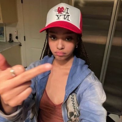 vestiditu's profile picture. *･｡ﾟ✧* | 𝗺𝘂𝗹𝘁𝗶