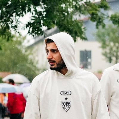 旧セバスティアン・ヘーネス監督を応援する会:VfBシュトゥットガルト(@VfB)とサッカードイツ代表(@DFB_Team)を応援しています。よかったら、フォローお願いします🙇 #VfB | #VfBFCB