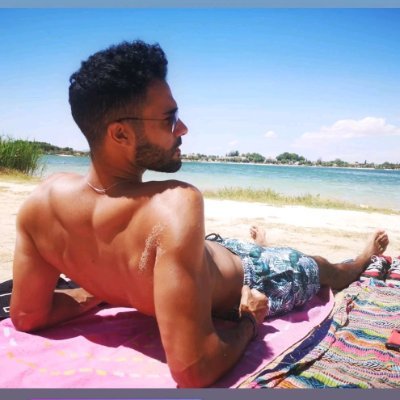 🧠 PM & Trade Marketing . Soy el señor Lobo. Soluciono problemas.

La vida son cuatro días y tres pasaron ya.