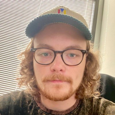 _shushpan's profile picture. 