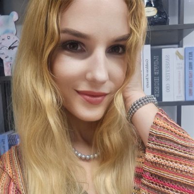 I’m just a regular woman who enjoys reading, golf, traveling, and yoga😅🚫 Stocks 🚫 porno