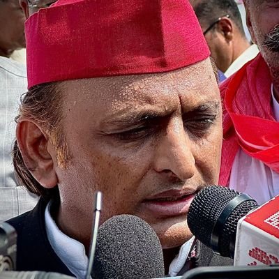 ज़िला महासचिव समाजवादी पार्टी फ़तेहपुर, पूर्व ज़िला अध्यक्ष अल्पसंख्यक सभा समाजवादी पार्टी फ़तेहपुर
