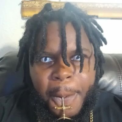 Shakurdesigner3's profile picture. 