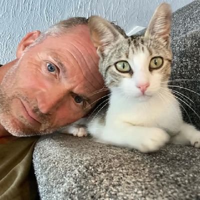 FWuiston17785's profile picture. just want to always stay happy cos life is to short.