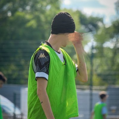 Chrfootball12's profile picture. 