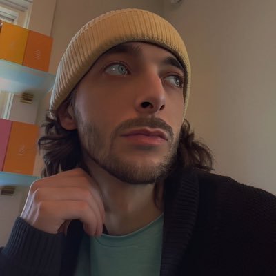 iamtyphillips's profile picture. ﺕ𓂀