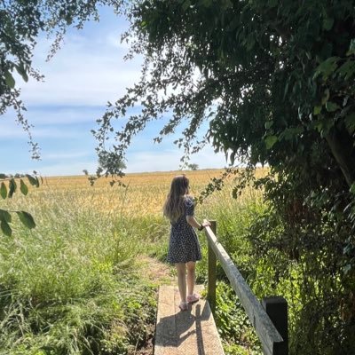 26/play animal crossing / follow your dreams and never give up on them no matter if they are big or small 🦋💕taken by @akaVxnom❤️💋🥰