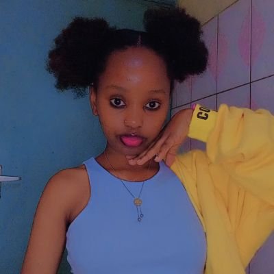 iss_Christelle's profile picture. Born to be real not perfect