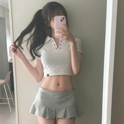 ktrery520's profile picture. 學生妹 可甜可壞 單純卻不單調
哥哥們喜歡按跟隨~嘿
直接密TG：https://t.co/Sx4hOcxZX3
喜歡我的直接加Gleezy: xxxn555
