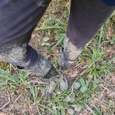 love getting muddy with my boots, Ugg or tights.
Send me your ideas and maybe I will make à video for you.