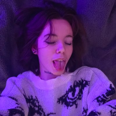 19 ans | South of France 🌞 📸 IG : Nanauserm 📸 Cam4 : Bluerichyy | Stripchat : nanausermm 💜Contenue exclusif : nude, masturbation, anal, bdsm, porno 💋