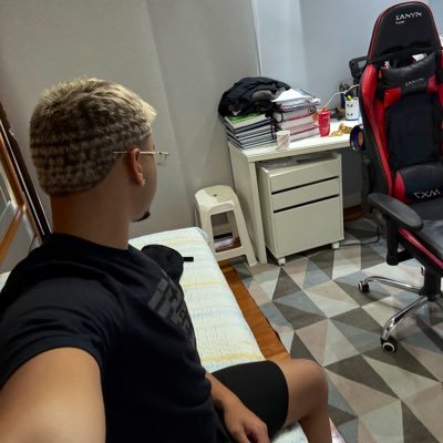 luigi_brunoo's profile picture. "Destruído pelo amor, recriado pelo ódio💔🤬"@menotody