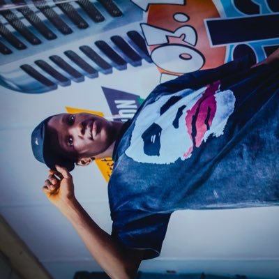 🎉 Life of the party! Bringing the music & good vibes to your groove. 🎶 Proudly an outsider 🦍🦍🦍🦍🦍djmurmurbookings@gmail.com