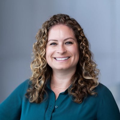 Passionate leader who designs meaningful customer experiences that deliver results | Customer Engagement Manager @Illumina | #CX #health #travel