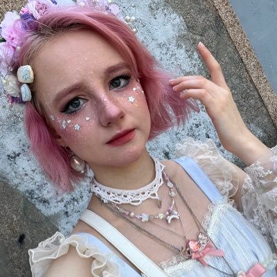 🏳️🌈✨Streamer, singer, dice maker and animator✨| Chars I play: Lulu- NP WL🌸 El Parker/ Puppeteer- WildRP☀️ Niu Gai- Ignite🔥 Banner: oikvw