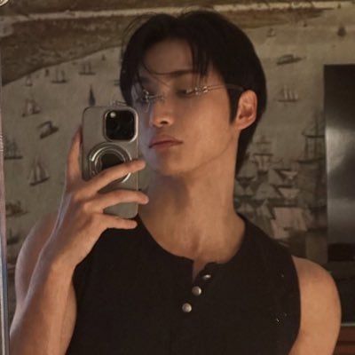 . ݁₊ ⊹ . ݁˖ . ݁ this love’s possessing me, but I don’t mind at all . ݁₊ ⊹ . ݁˖ . ݁