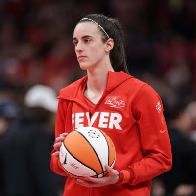 Indiana Fever | lowa Women's Basketball Alum | 3x USA Basketball Gold Medalist | Business Inquiries:Caithincclark@gmail.com
