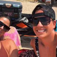 Julie Vaughan (@lilbucknuts41) 's Twitter Profile