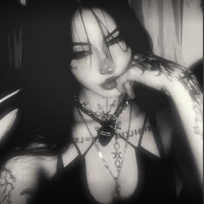 sexy_elenaa's profile picture. 