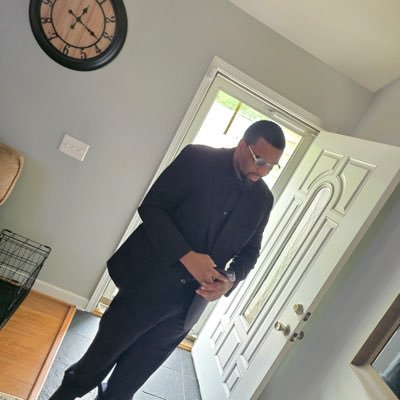 CEO of @goodvibesbyrio #BigBoyDrinking 🥃🥃🍻🍹 3️⃣3️⃣6️⃣ 📍 Website below ⬇️⬇️