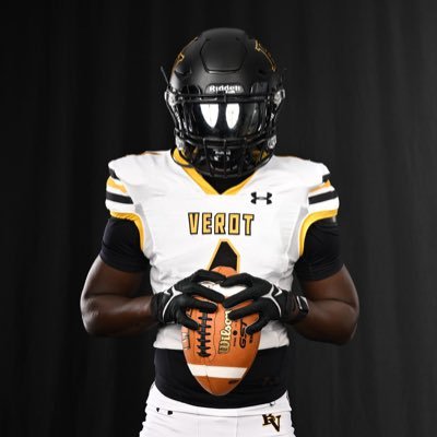 2 D1 Offers|WR @BishopVerotFB || True 2028 || Email: connorpierre4@gmail.com • 6’2• 200lbs || 3.43 GPA || Head Coach: @CoachRodeBV || Wr Coach: @CoachCrouthamel