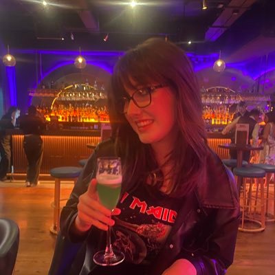 Abbywelsh__'s profile picture. 18 | 🎶 | 🎸 | UofE ‘29🎓