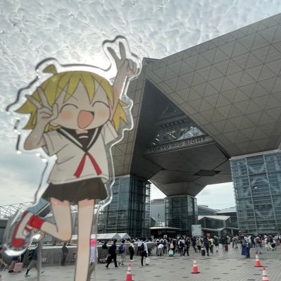 yurisakeura's profile picture. 推し百合カプの交尾❗️