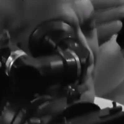 fotoğrafçı, kısa film yapımcısı.
az buçuk podcastçi