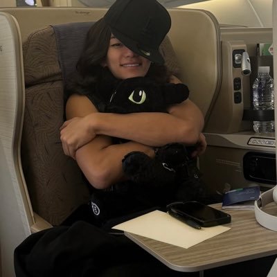 tarzzanmyboy's profile picture. (닉넴바꿈 타알잔 ➡️ 타콩)덕질 처음이라 잘몰라요오 최애 타잔 ADP 모두 좋아함🤍🤍