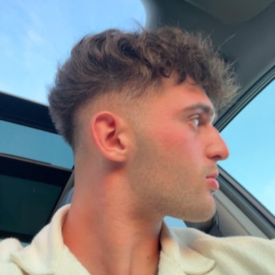 Partnered Streamer on @Twitch with 50k+ Supporters | Player for @1v1Me | Member of @iBallEmpire | Business: StreakyManagement@gmail.com 🤝