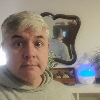 eterno inconformista, según mi familia... pero no estoy conforme con esa apreciación.