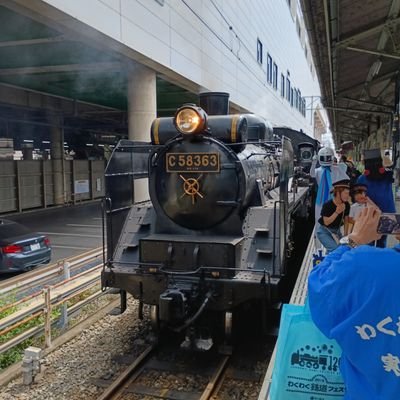 前アカウントが使えないので移行しました。DMには即答出来ません。自称「愛国者」やシオニストが嫌い。イエズスを求めながら洗礼の決意ができないポンコツ求道者。平成仮面ライダーではクウガ、ダブル、電王、ブレイド、555、新世代ウルトラマンではジード、ルーヴ、ゼットが好き。あと鉄道好き。