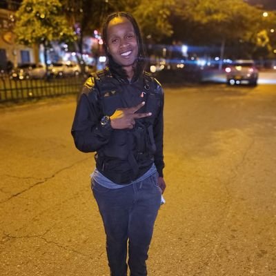 jhoven de 28 años con ganas de conocer mujeres y parejas hacer amistade y pasar la super descomplicado de mente abierta activo para cumplir tus fantacias