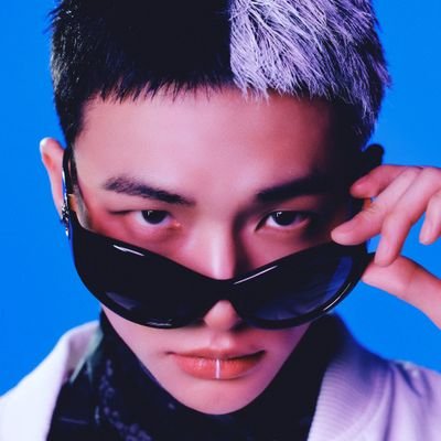 written lovely by a fangirl. expressed her thoughts adoring the dearest, standing beside rhythm where every note held the quiet intention of mulfan. š