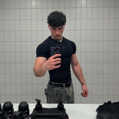you know what you came for 😈 links down below x https://t.co/usNo1wJO7C