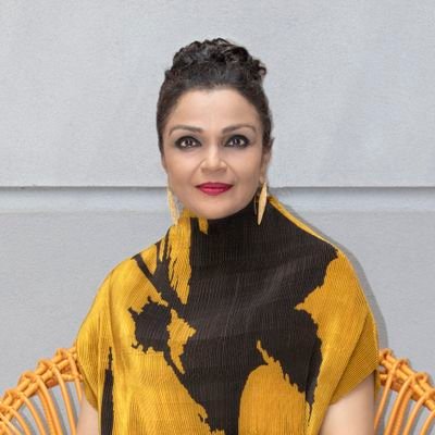 Performer, Creative Mentor, Womynist, Culture Sherpa. Podcaster. Founder/CEO https://t.co/zg4eTMwQ43