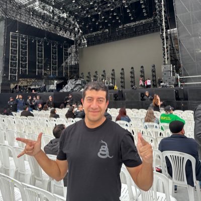 daniluvatar's profile picture. Software Engineer and Machine Learning Enthusiast | He sido afortunado, nada en la vida me ha resultado fácil.