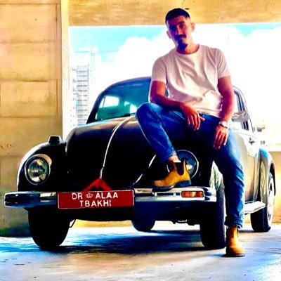 ezz_deeb's profile picture. 