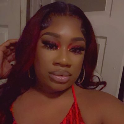 _YoursTruellyy's profile picture. 