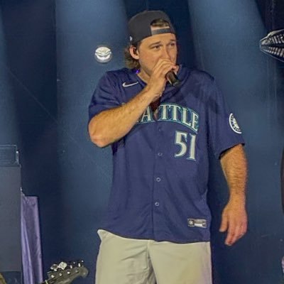 h_cripp's profile picture. 